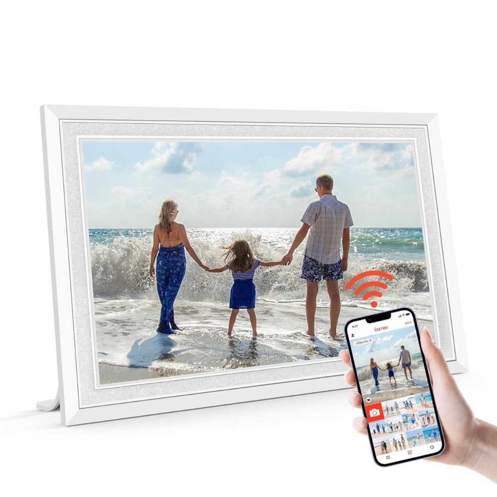 NEW IN BOX Digital Photo Frame with WiFi